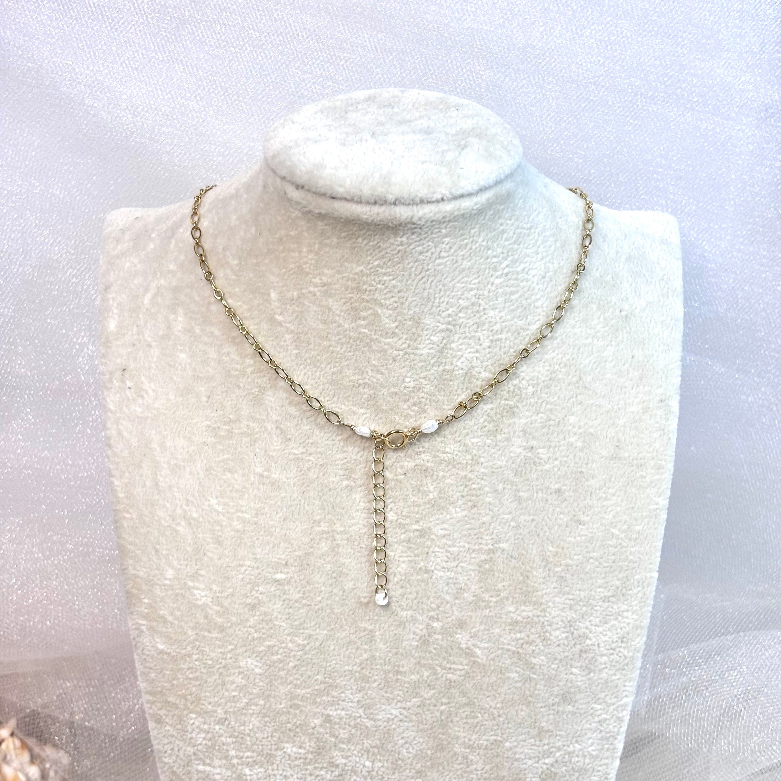 True pair Hawaiian sunrise shell Necklace w/ white pearls