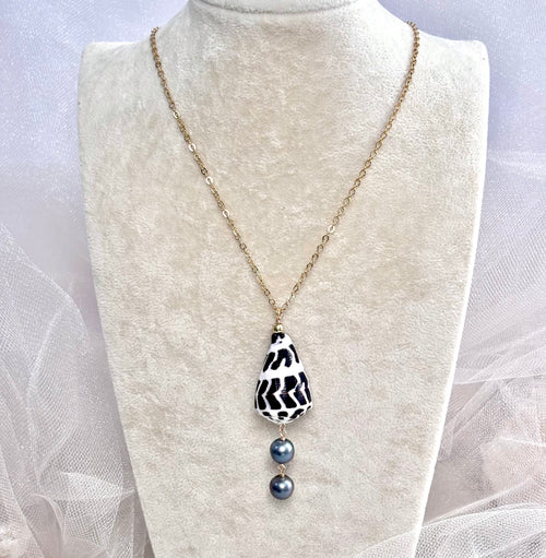 AAA Hebrew cone shell Necklace w/ Tahitian pearls