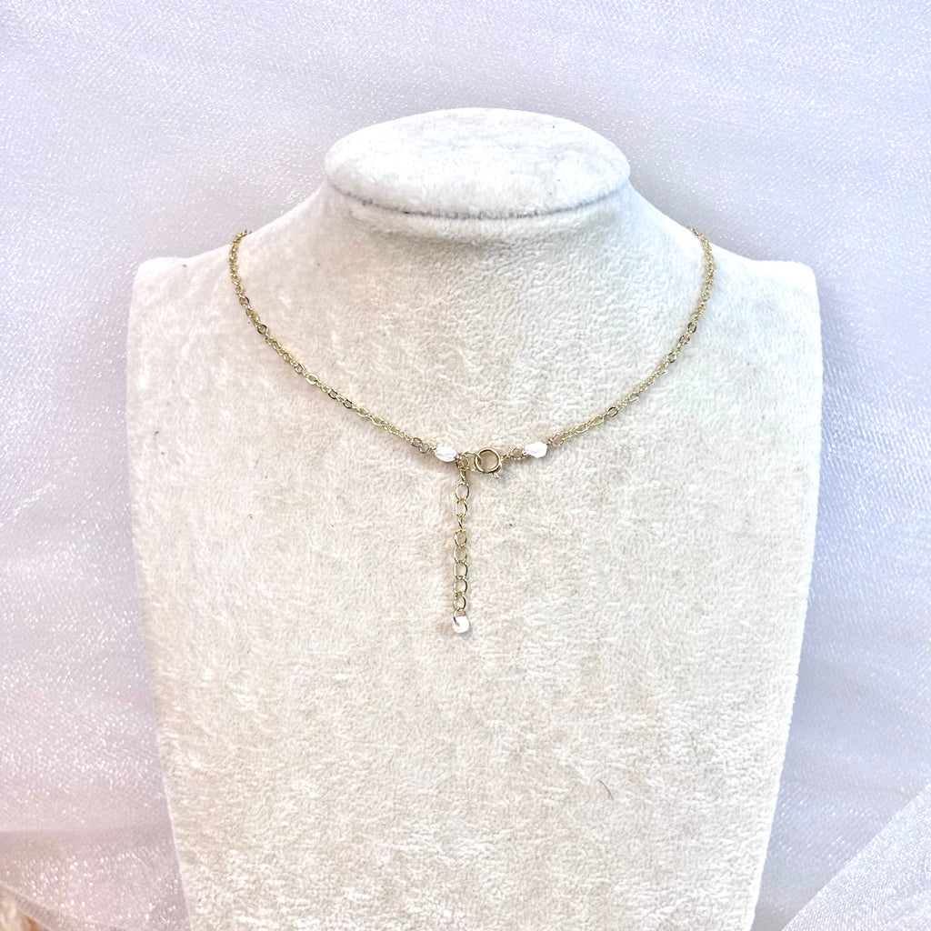 Hawaiian sunrise shell Necklace w/ blue beads