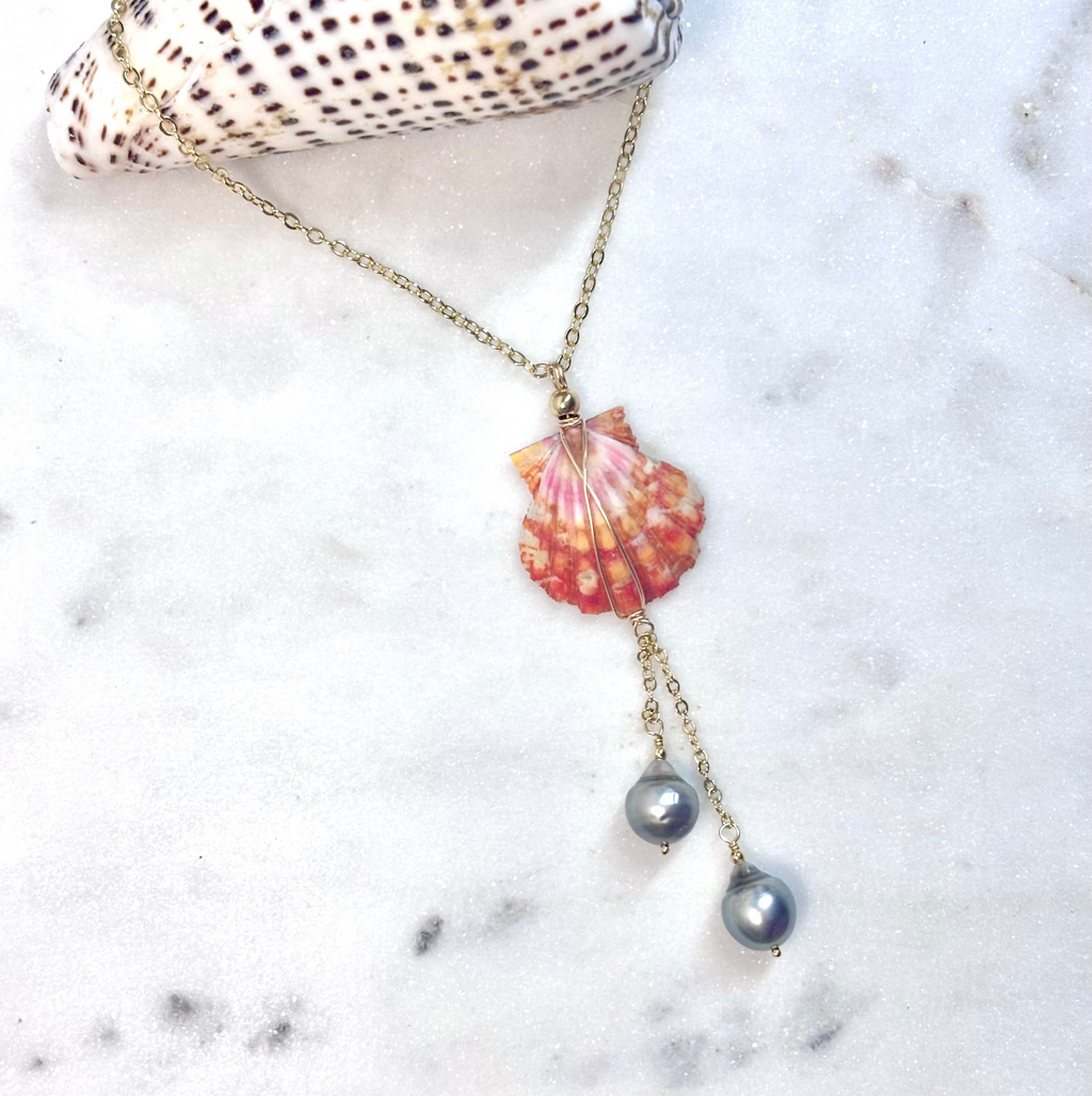 Hawaiian sunrise shell Necklace w/ Tahitian pearl