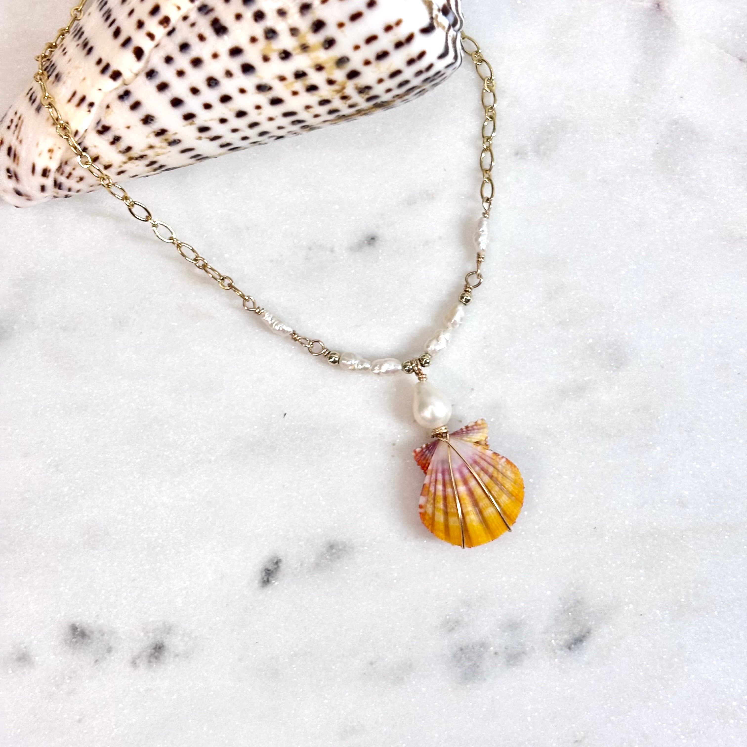 True pair Hawaiian sunrise shell Necklace w/ white pearls