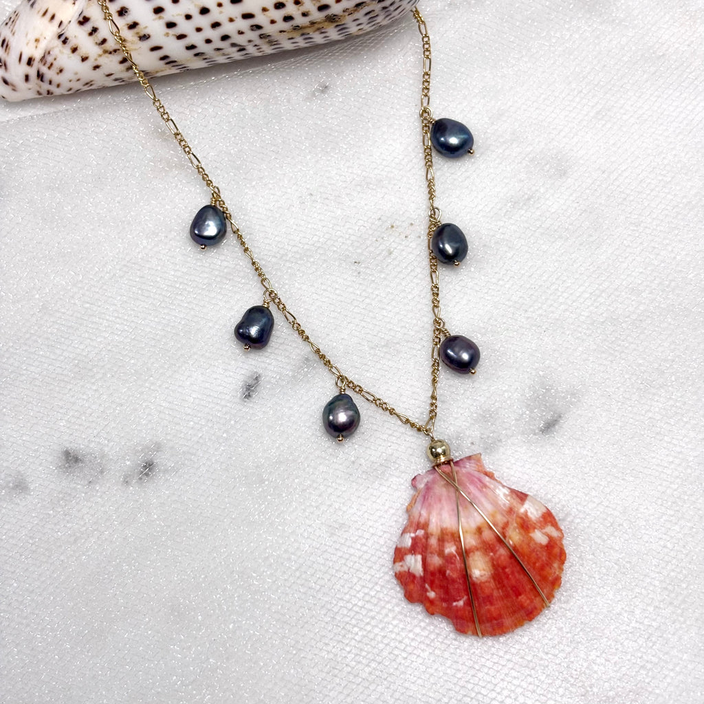 Hawaiian sunrise shell Necklace w/ dark pearls