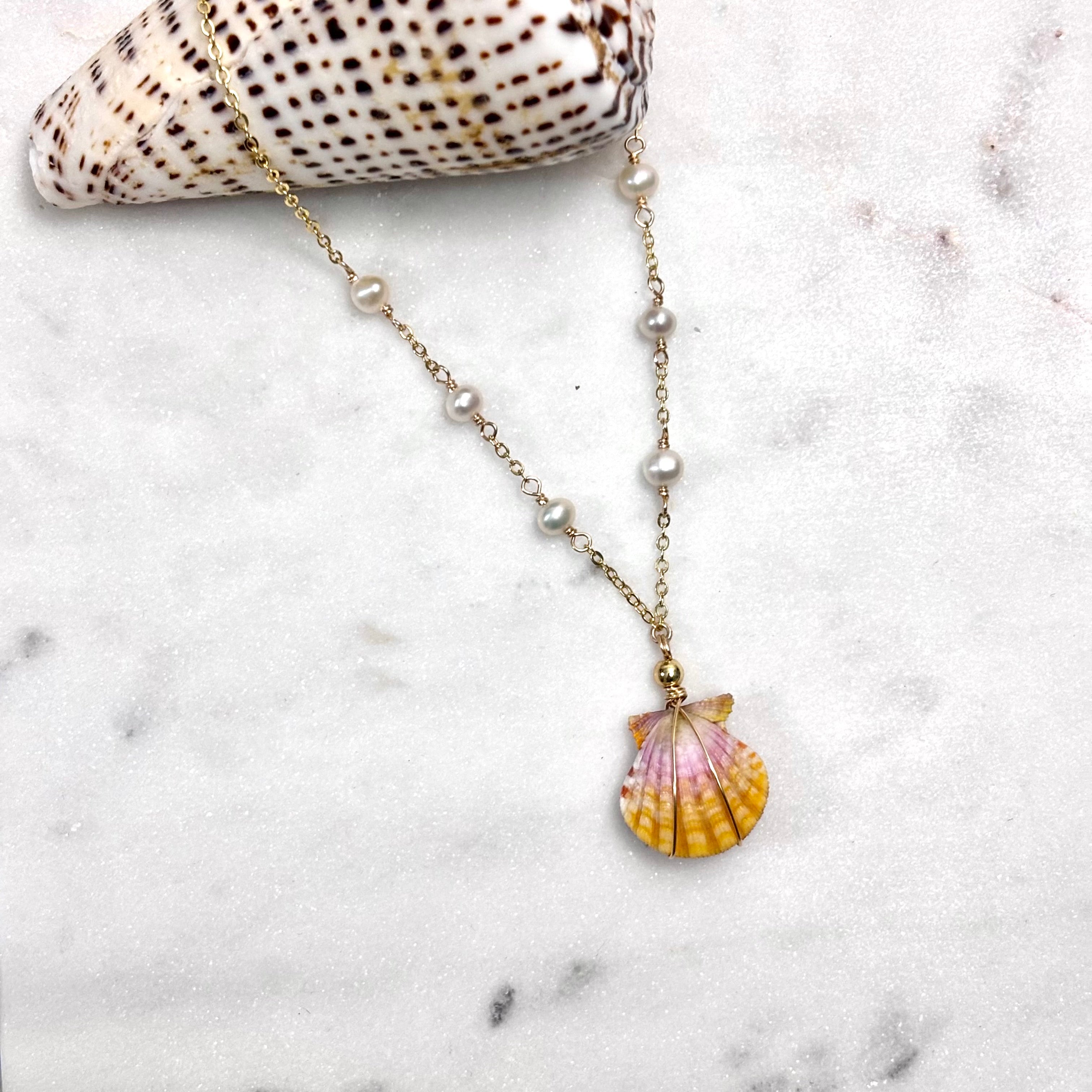 True pair Hawaiian sunrise shell Necklace w/ white pearls