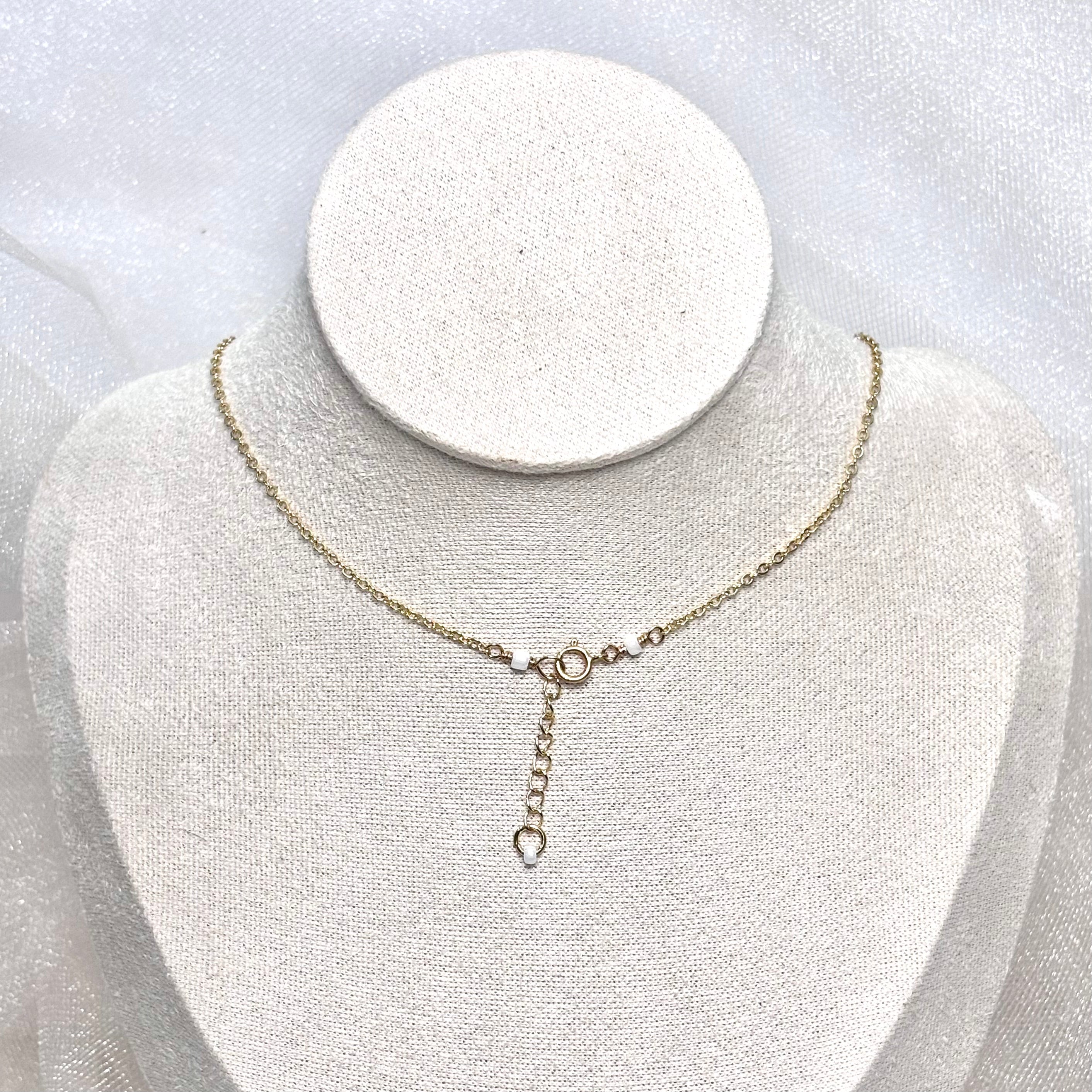 Light gray pearl Necklace w/ puka shells