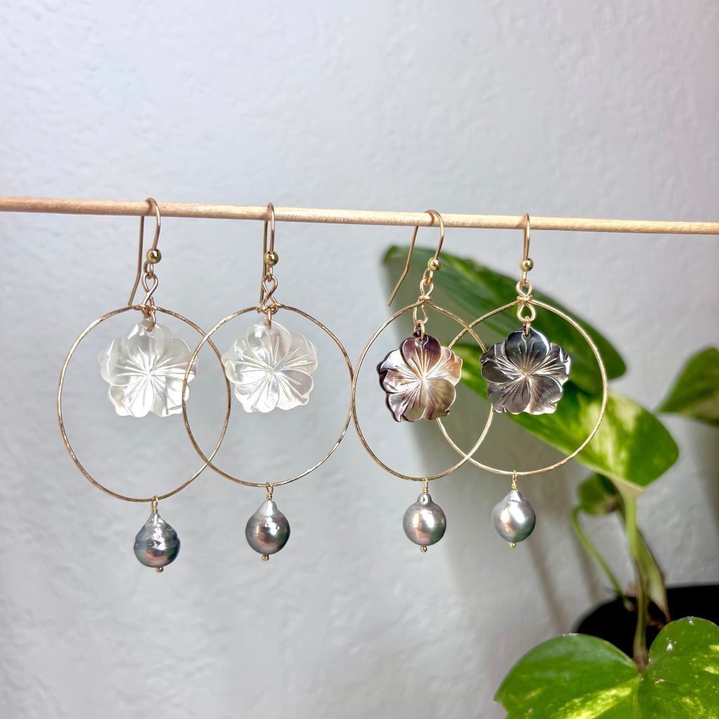 Tahitian pearl Earrings w/ hibiscus