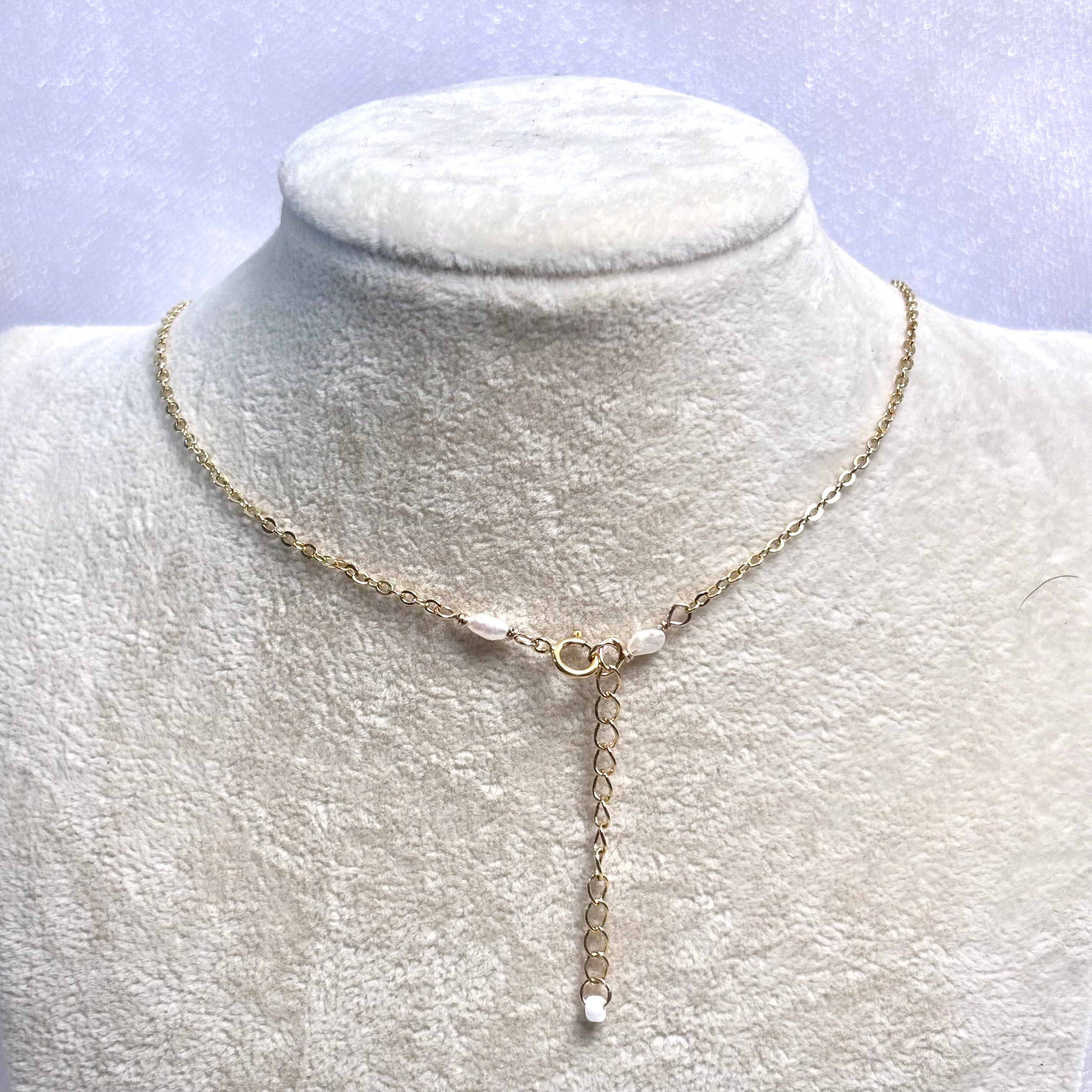 True pair Hawaiian sunrise shell Necklace w/ Tahitian pearl
