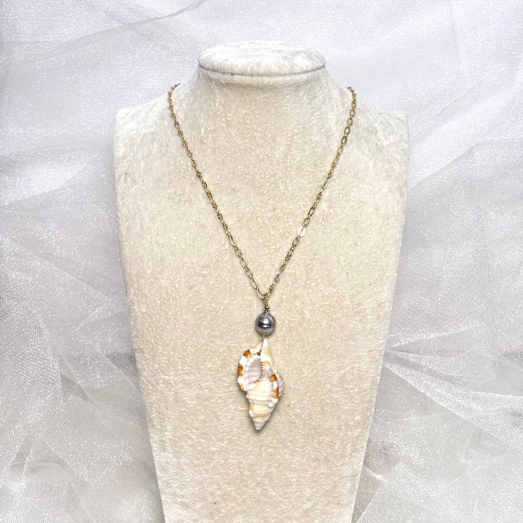 Murex shell Necklace w/ Tahitian pearls