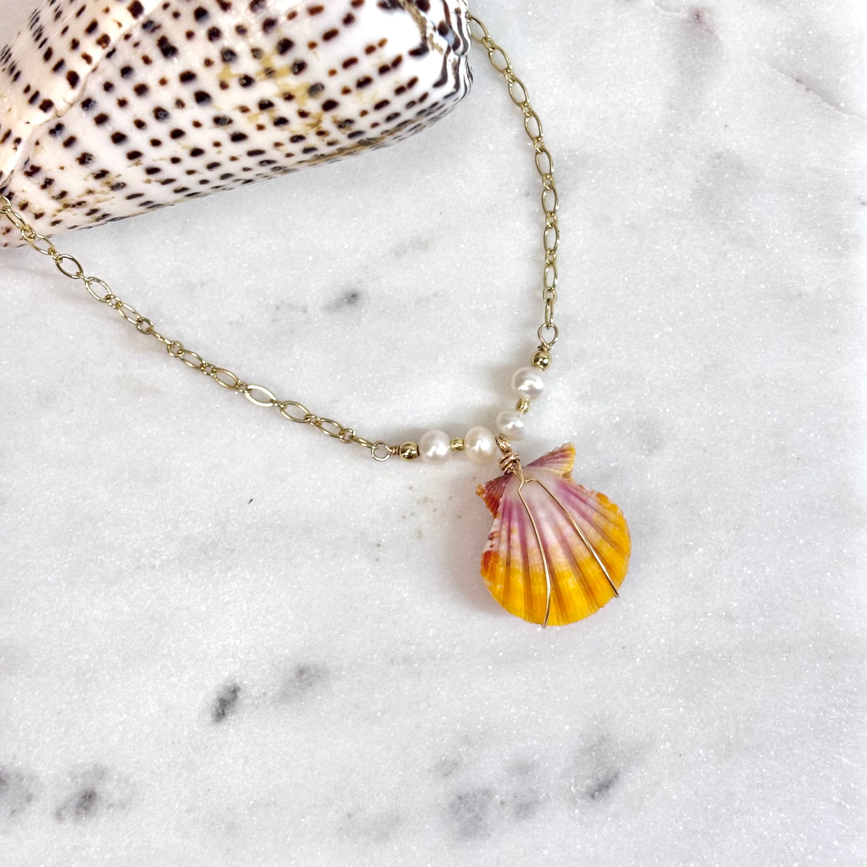 True pair Hawaiian sunrise shell Necklace w/ white pearls