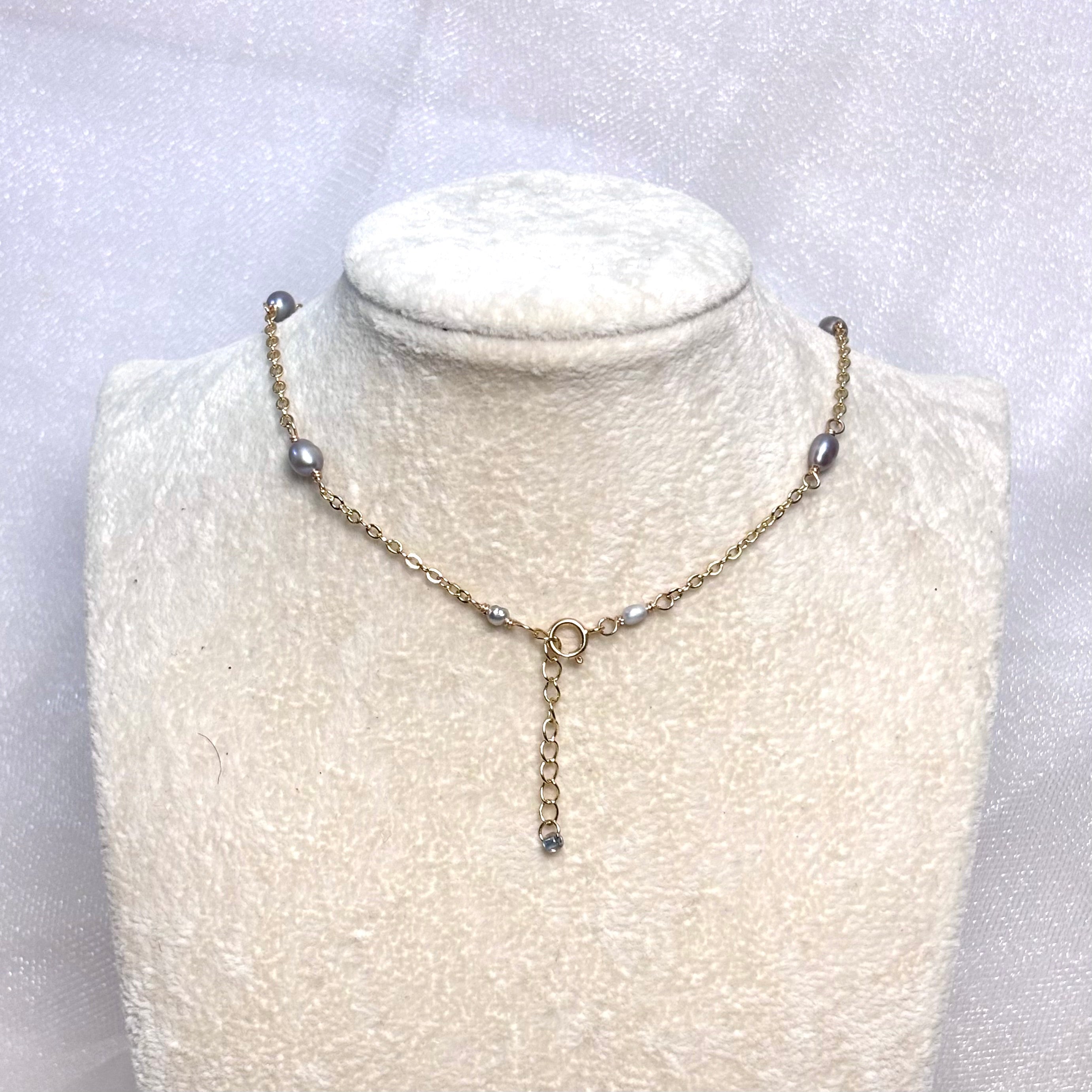 Hawaiian sunrise shell Necklace w/ gray pearls and Keshi pearls