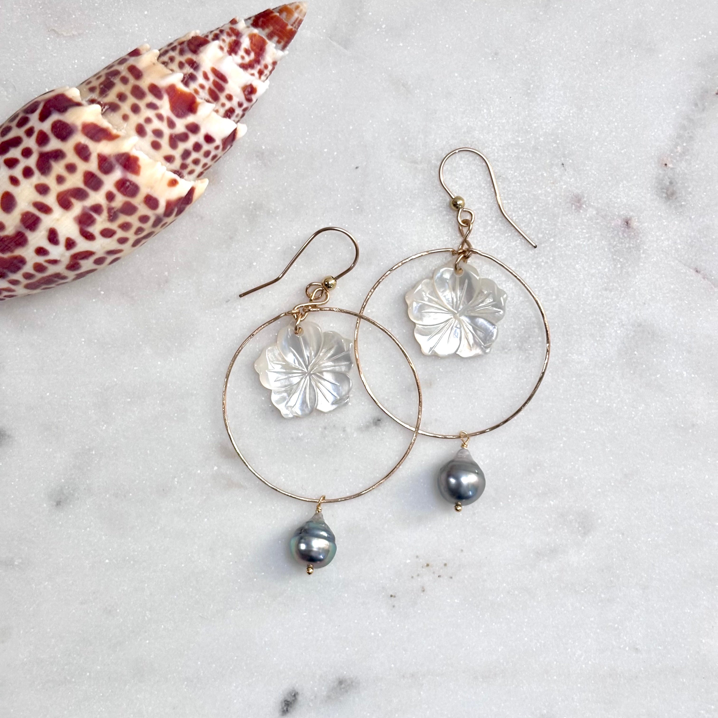 Tahitian pearl Earrings w/ hibiscus