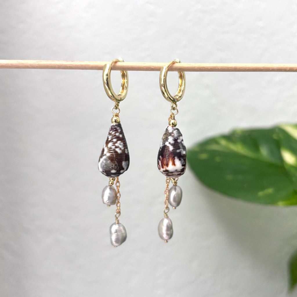 Cat cone shell Earrings w/ light gray pearls