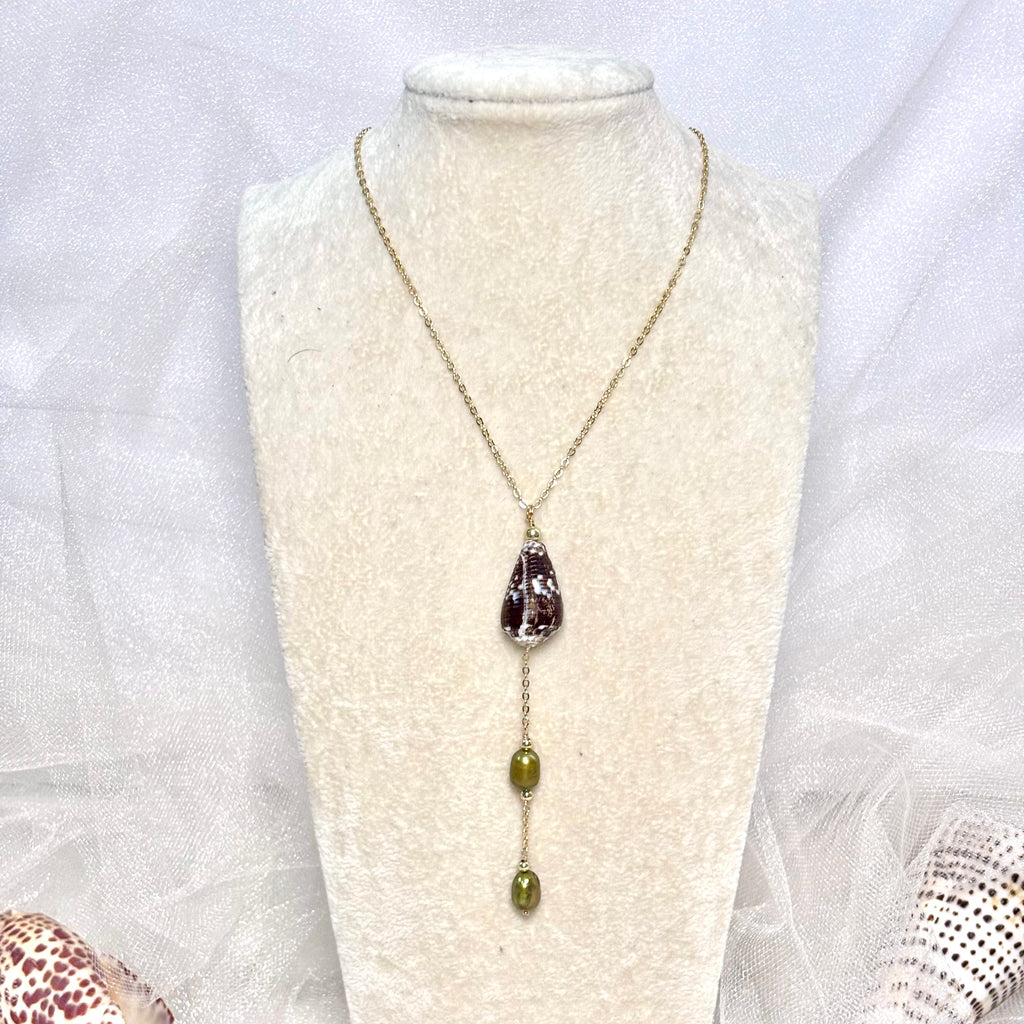 Cat cone shell Necklace w/ green pearls