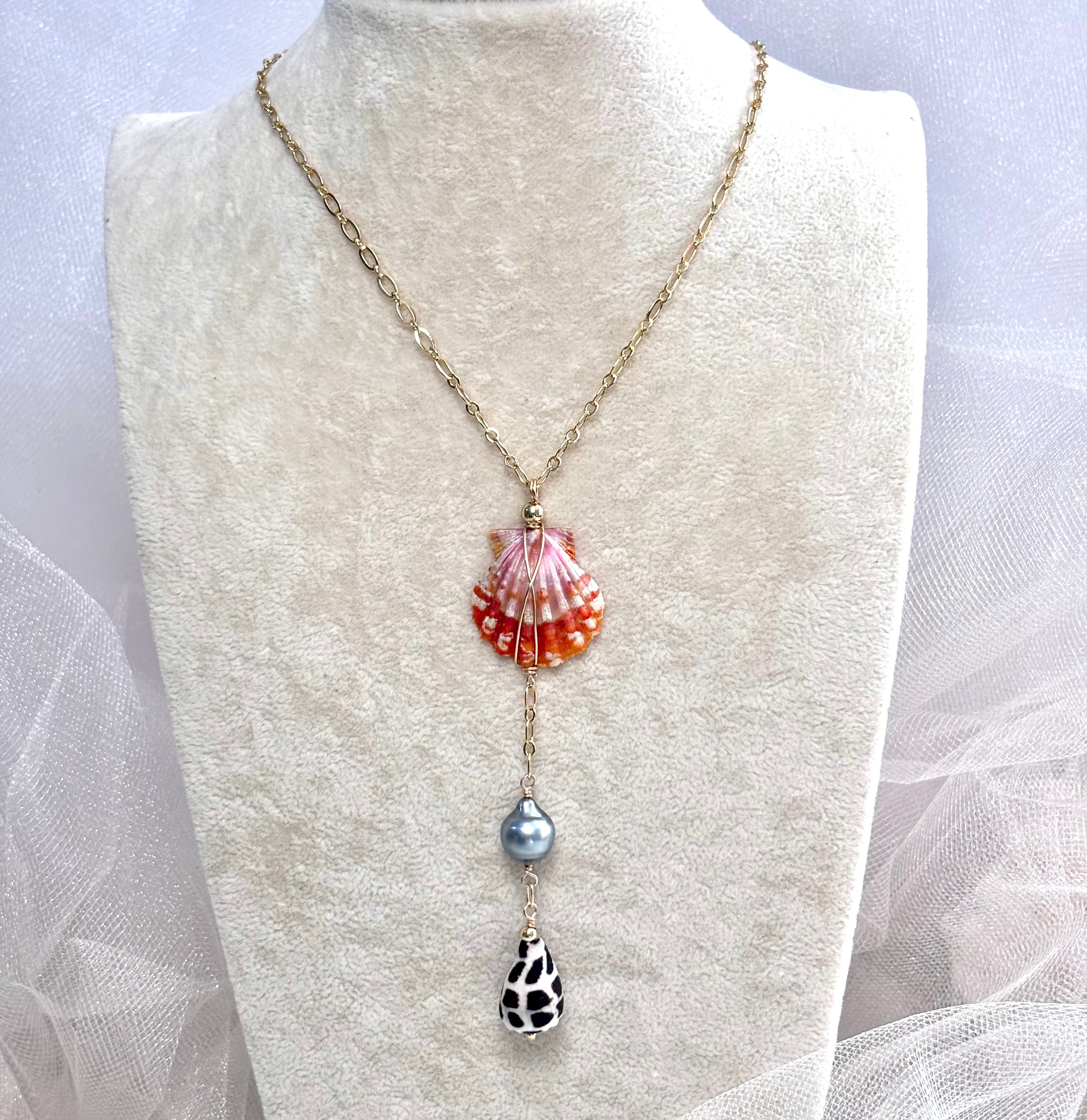 Hawaiian sunrise shell Necklace w/ Hebrew cone shell and Tahitian pearl