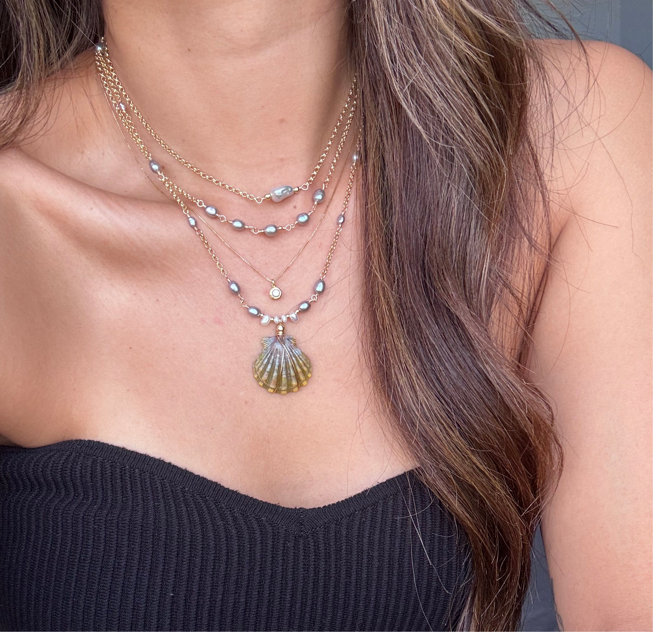 Light gray pearl Necklace