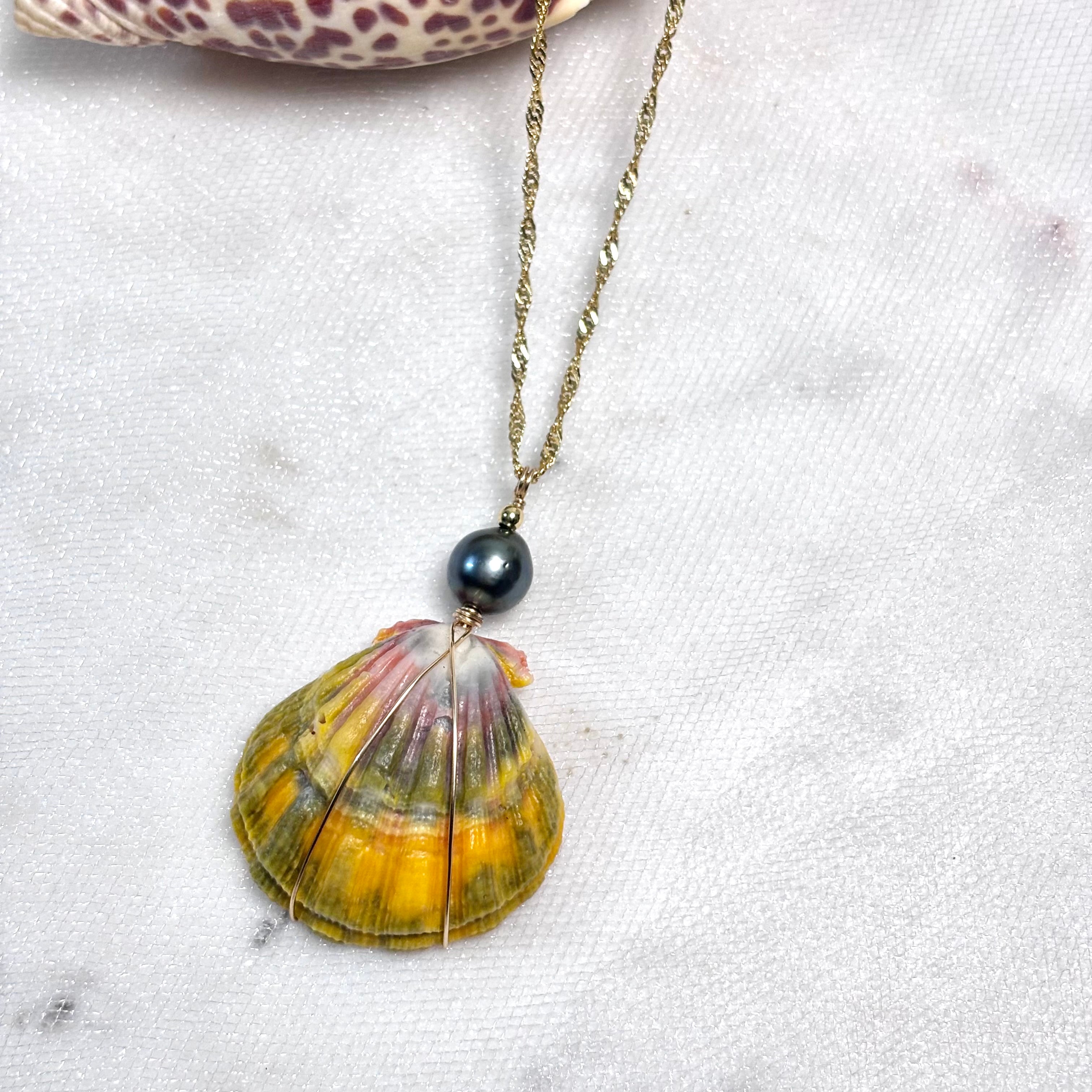 Hawaiian sunrise (moonrise) shell Necklace w/ Tahitian pearl