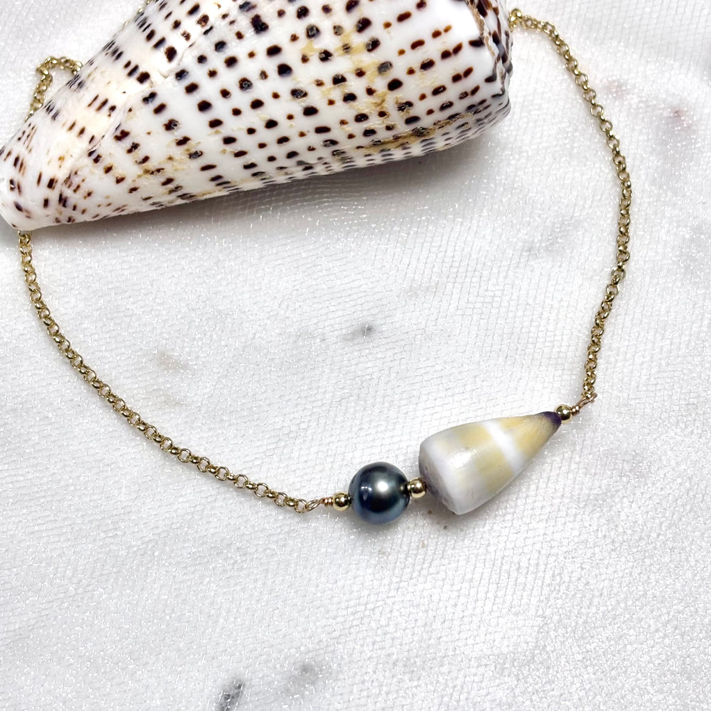 Golden yellow cone shell Necklace w/ Tahitian pearls