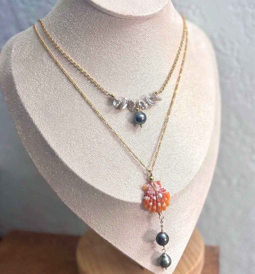 Tahitian pearl Necklace w/ Keshi pearls