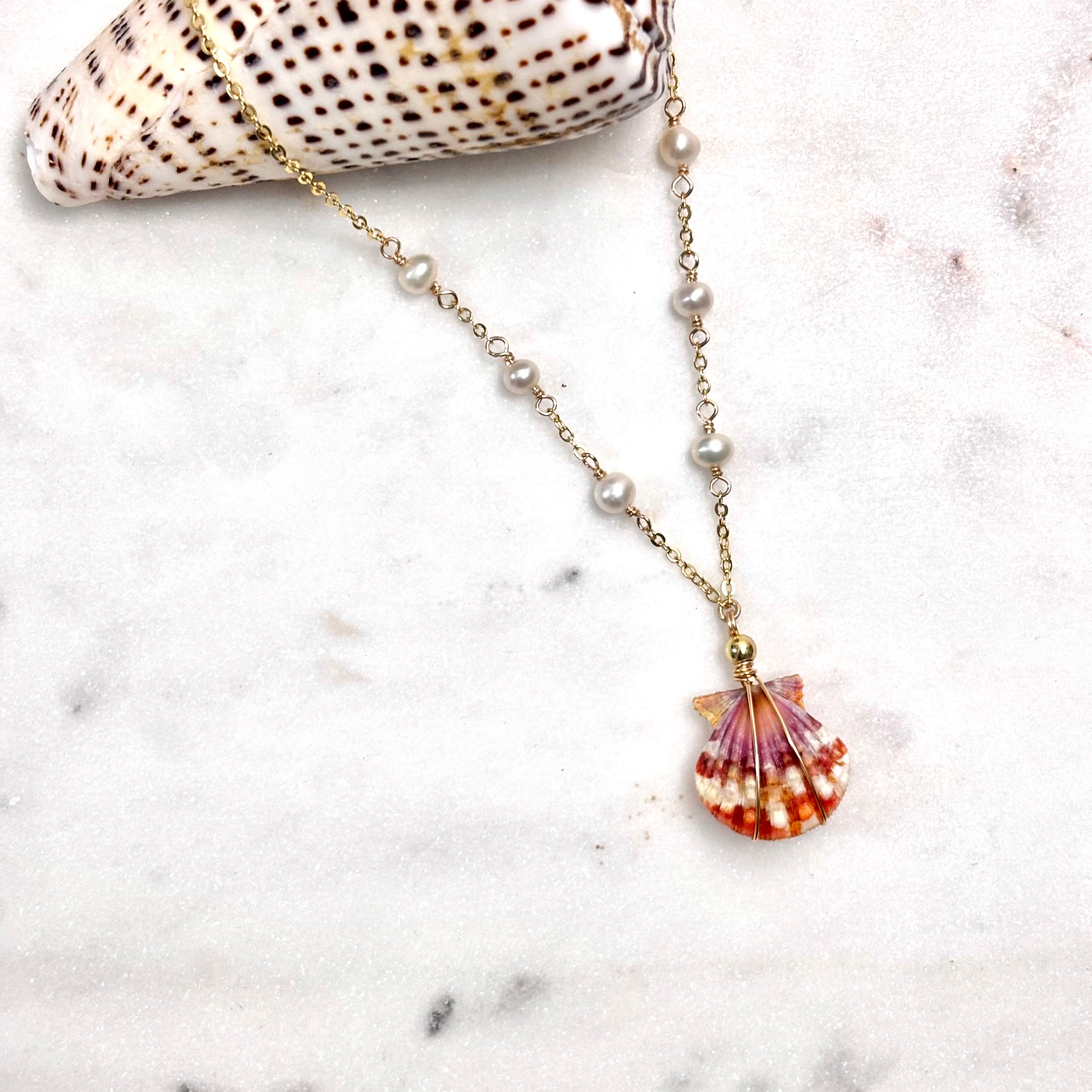 True pair Hawaiian sunrise shell Necklace w/ white pearls
